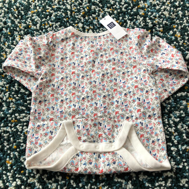 GAP(ギャップ)のGAP 18-24month 90cm新品未使用品 キッズ/ベビー/マタニティのベビー服(~85cm)(ロンパース)の商品写真