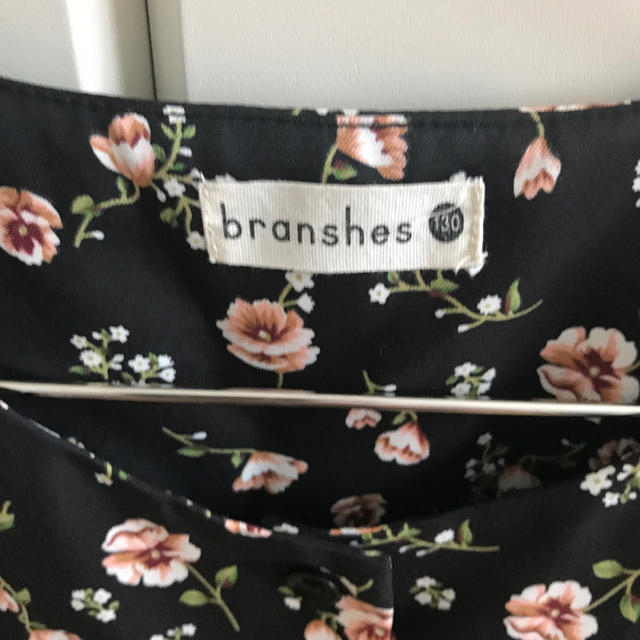 Branshes(ブランシェス)の専用出品　ブランシェス　花柄ワンピース130 キッズ/ベビー/マタニティのキッズ服女の子用(90cm~)(ワンピース)の商品写真