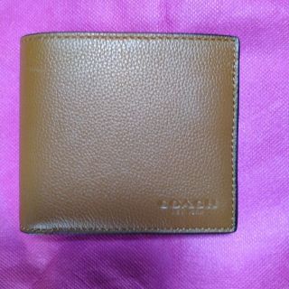 コーチ(COACH)のコーチの二つ折り財布　メンズ　箱＆紙袋付(折り財布)