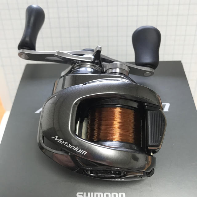 シマノ 20メタニウム xg 右ハンドル 美品-