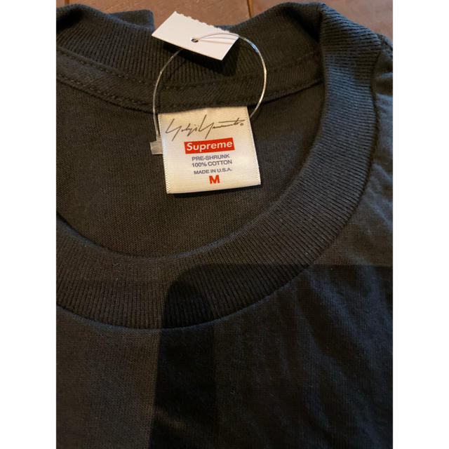 Supreme(シュプリーム)のSupreme Yohji Yamamoto Logo Tee Mサイズ メンズのトップス(Tシャツ/カットソー(半袖/袖なし))の商品写真