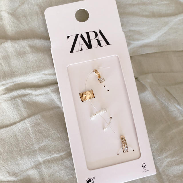 ZARA(ザラ)のZARA イヤーカフ&ピアス レディースのアクセサリー(イヤーカフ)の商品写真