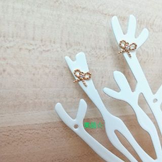 ノジェス(NOJESS)のリボンピアス(ピアス)