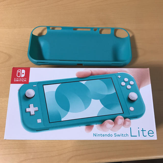 Nintendo Switch Lite (シリコンカバー&保護フィルムおまけ)