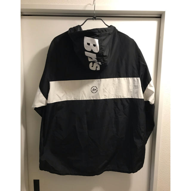 F.C.R.B.(エフシーアールビー)のFCRB fragment design Training Anorak XL メンズのジャケット/アウター(ナイロンジャケット)の商品写真