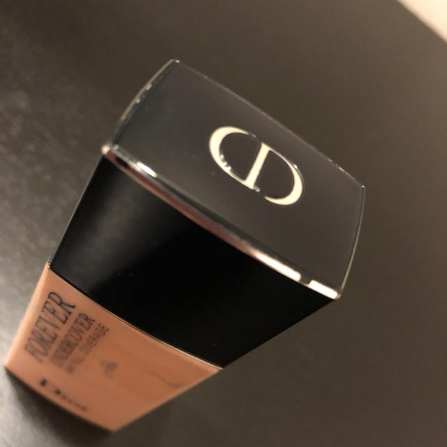 Christian Dior(クリスチャンディオール)のディオールスキン フォーエヴァー アンダーカバー 010 コスメ/美容のベースメイク/化粧品(ファンデーション)の商品写真