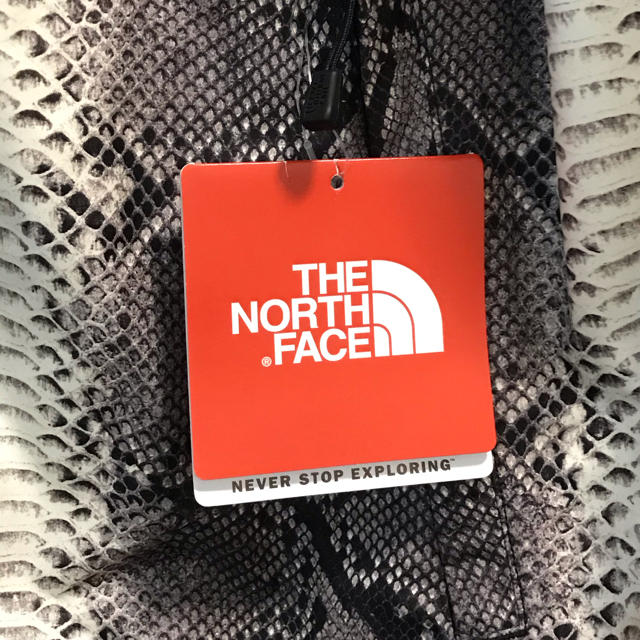 Supreme(シュプリーム)のSupreme × THE NORTH FACE スネーク コーチジャケット メンズのジャケット/アウター(ナイロンジャケット)の商品写真