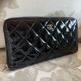 シャネル(CHANEL)のCHANEL enamel wallet シャネル　エナメル長財布(財布)