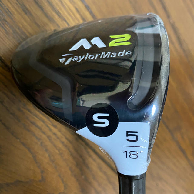 TaylorMade(テーラーメイド)のテーラーメイドフェアウェイウッド5番　新品未使用 チケットのスポーツ(ゴルフ)の商品写真