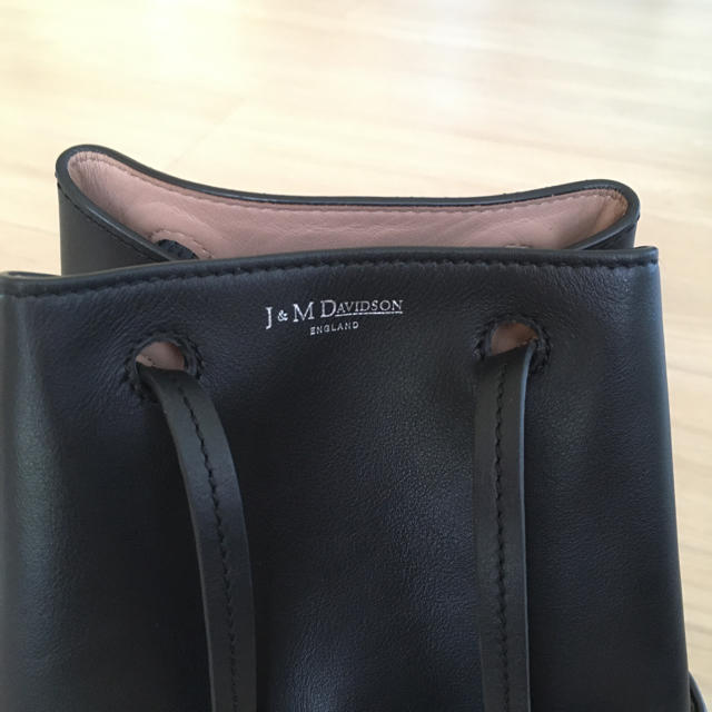 J&M DAVIDSON(ジェイアンドエムデヴィッドソン)の★ハッピーゆい10様専用★J&M DAVIDSON ミニデイジー  ブラック レディースのバッグ(ハンドバッグ)の商品写真