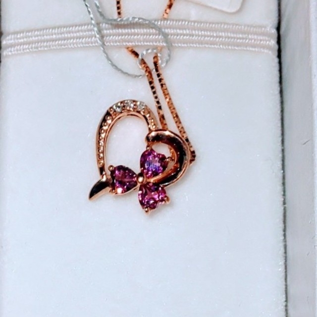 ピンクトルマリンとダイヤモンドが可愛いネックレス レディースのアクセサリー(ネックレス)の商品写真