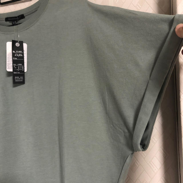 ✨新品・未使用✨くすみグリーンTシャツ レディースのトップス(Tシャツ(半袖/袖なし))の商品写真