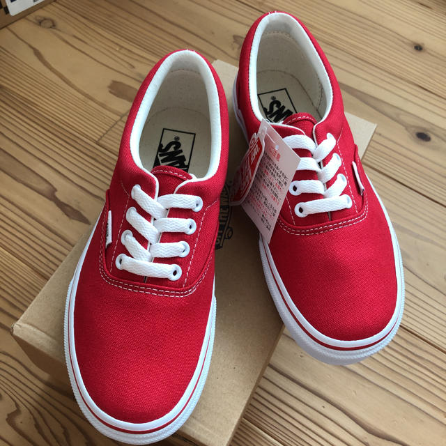 VANS(ヴァンズ)の新品 バンズ スニーカー エラ 24.5 レディースの靴/シューズ(スニーカー)の商品写真