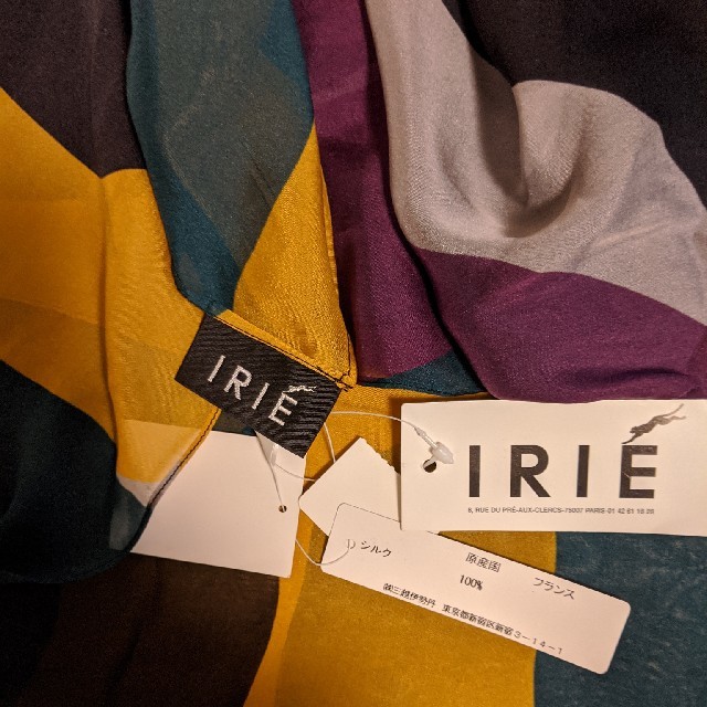 IRIEの大判シルクスカーフ