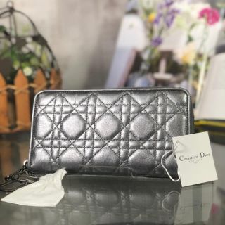 ディオール(Dior)のDior カナージュ　長財布　ラウンドファスナー　シルバー(財布)