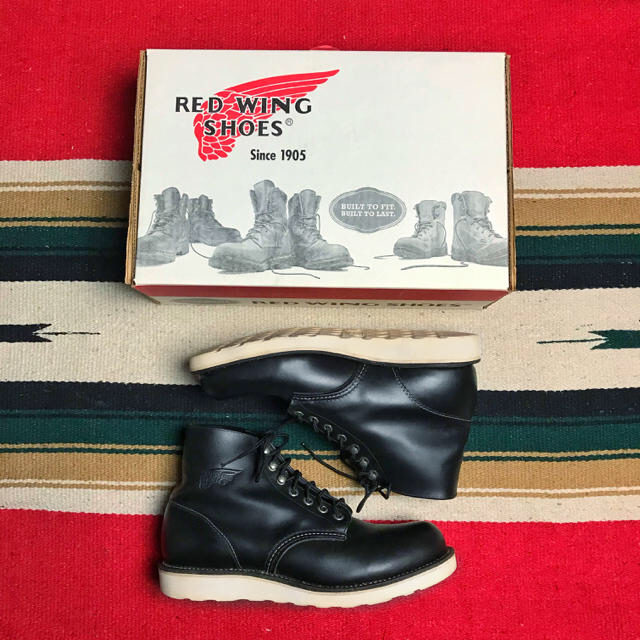 REDWING(レッドウィング)の【送料無料❗️箱付‼️】レッド ウイング 黒 8165 8 D 美used メンズの靴/シューズ(ブーツ)の商品写真