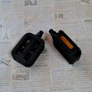 CHIARO 1ペア(左右) 軽快車用プラスチックペダル ブラック FP-810(パーツ)