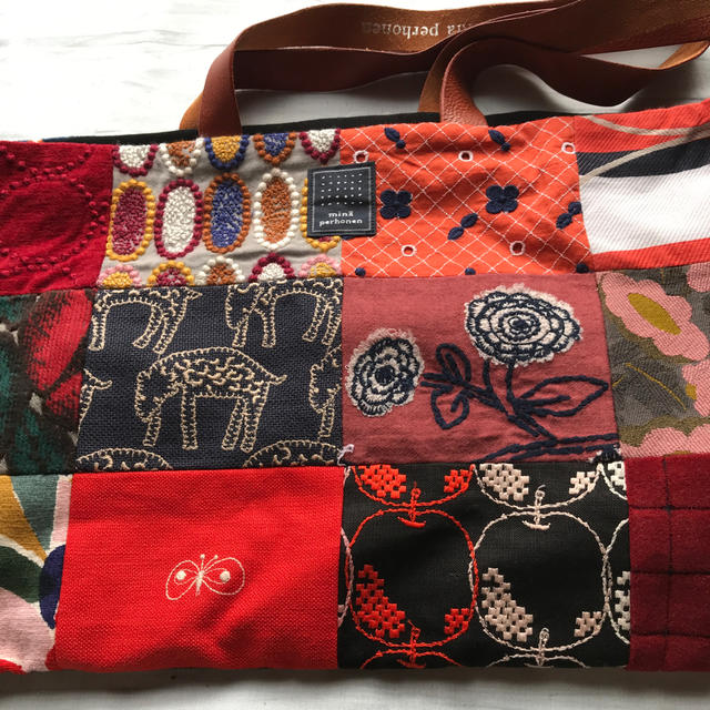 mina perhonen(ミナペルホネン)の【新品】ミナペルホネン  piece bag  レディースのバッグ(ハンドバッグ)の商品写真