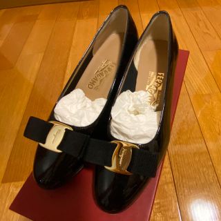 フェラガモ(Ferragamo)のFerragamo フェラガモ定番パンプス　エナメル(ハイヒール/パンプス)