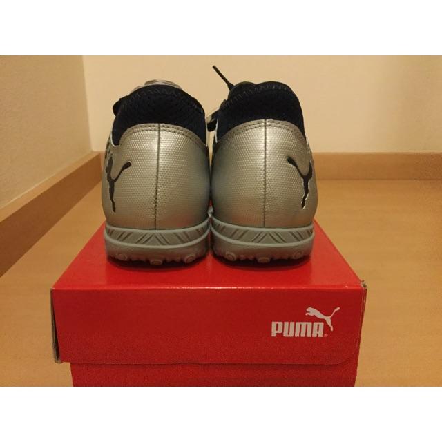 PUMA(プーマ)のPuma ジュニア　サッカートレーニングシューズ　24.0cm スポーツ/アウトドアのサッカー/フットサル(シューズ)の商品写真