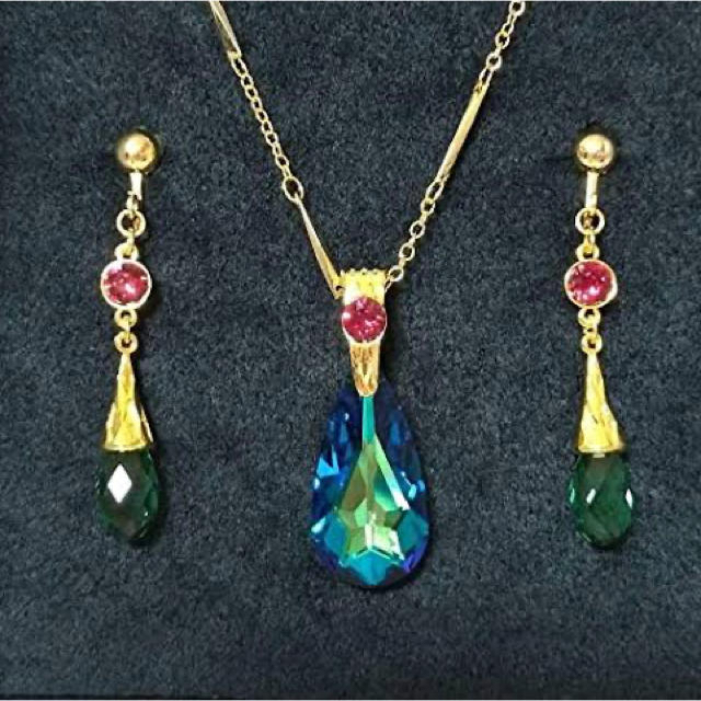 SWAROVSKI - 【美術館限定ラッピング】ハウルの動く城 ペンダント