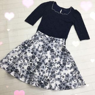 セシルマクビー(CECIL McBEE)のセシル 美品 花柄 スカート(ひざ丈スカート)