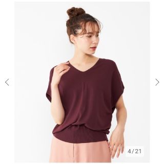 プラステ(PLST)の新品！未使用！タグ付！♥️PLST♥️UVレーヨンナイロンVネックニット。M。(ニット/セーター)