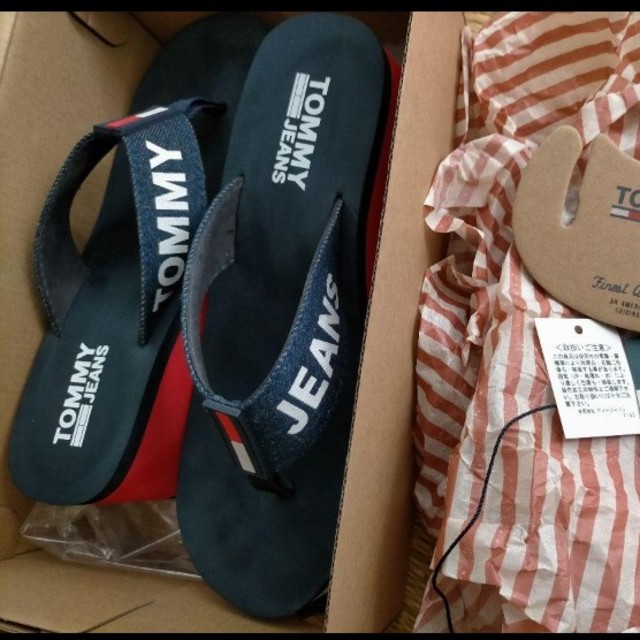 TOMMY HILFIGER(トミーヒルフィガー)の トミーヒルフィガーサンダル レディースの靴/シューズ(サンダル)の商品写真