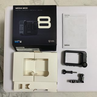 ゴープロ(GoPro)のgopro8 メディアモジュラー　media mod(ビデオカメラ)