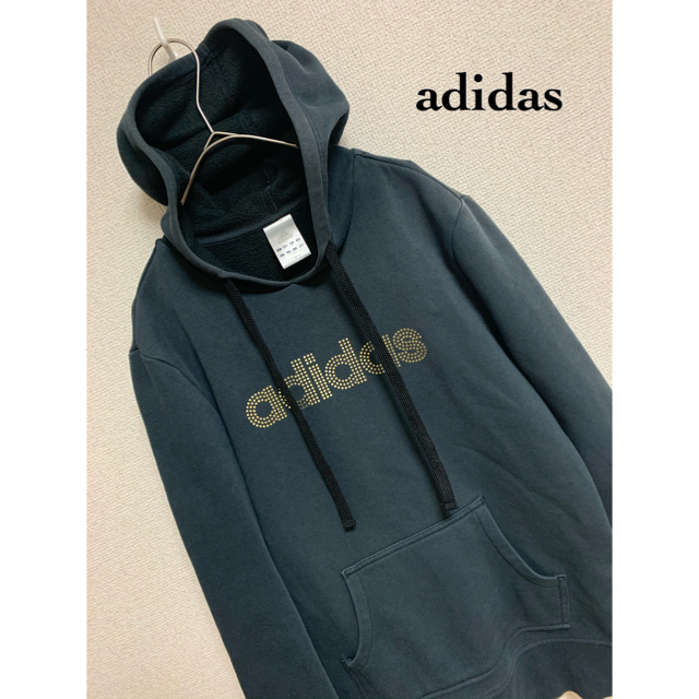 adidas(アディダス)の【アディダス】 スウェットパーカー　レディース　金ロゴ　古着 レディースのトップス(パーカー)の商品写真