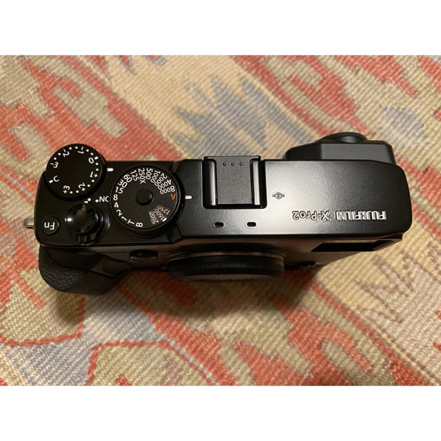 富士フイルム(フジフイルム)のFUJIFILM X−PRO2 富士フイルム スマホ/家電/カメラのカメラ(ミラーレス一眼)の商品写真