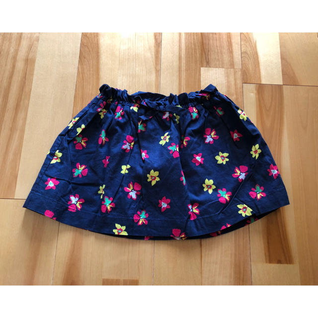 babyGAP(ベビーギャップ)のbaby gap スカート 90 キッズ/ベビー/マタニティのキッズ服女の子用(90cm~)(スカート)の商品写真