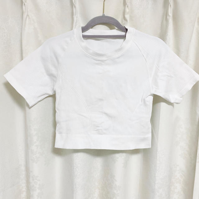 lululemon(ルルレモン)のAlala クロップドTシャツ M レディースのトップス(Tシャツ(半袖/袖なし))の商品写真