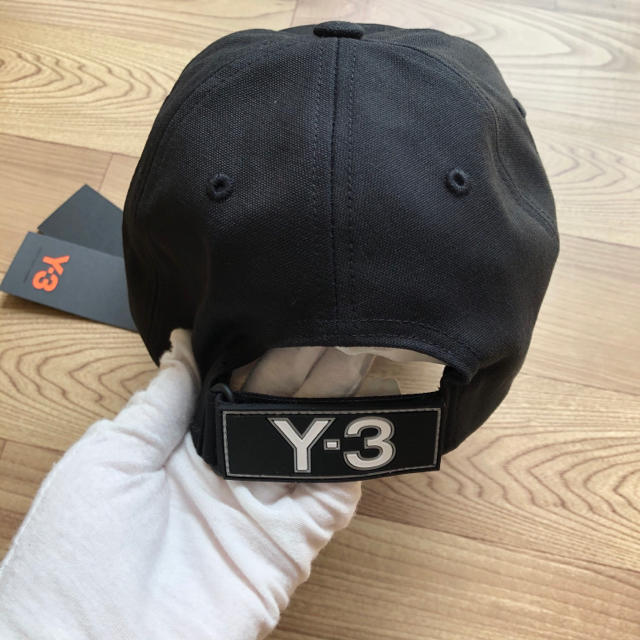 Y-3(ワイスリー)の新品 新作!! Y-3 CH1 CAP キャップ ロゴ CAP ブラック メンズの帽子(キャップ)の商品写真