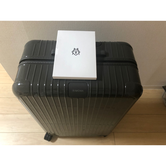 RIMOWA(リモワ)の専用　国内正規品　リモワ スーツケース　エッセンシャルL メンズのバッグ(トラベルバッグ/スーツケース)の商品写真