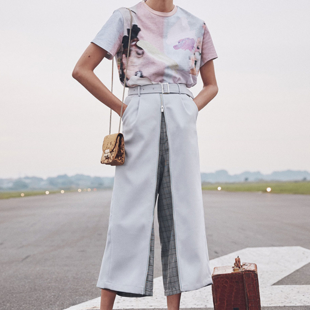 Ameri VINTAGE(アメリヴィンテージ)のアメリヴィンテージ チェック柄 変形 スカートパンツ 美品 ロングスカート 春服 レディースのパンツ(カジュアルパンツ)の商品写真