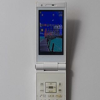 エヌティティドコモ(NTTdocomo)の【送料無料】P-03B シルバー docomo 中古品(携帯電話本体)