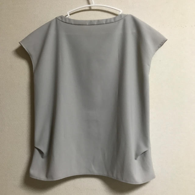 PLST(プラステ)の(美品)PLST 2Wayストレッチブラウス レディースのトップス(シャツ/ブラウス(半袖/袖なし))の商品写真