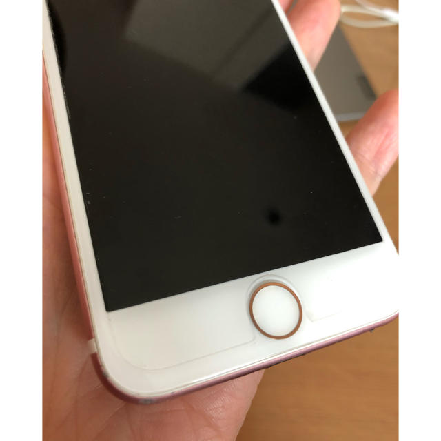 Apple(アップル)のiPhone7本体のみ スマホ/家電/カメラのスマートフォン/携帯電話(スマートフォン本体)の商品写真