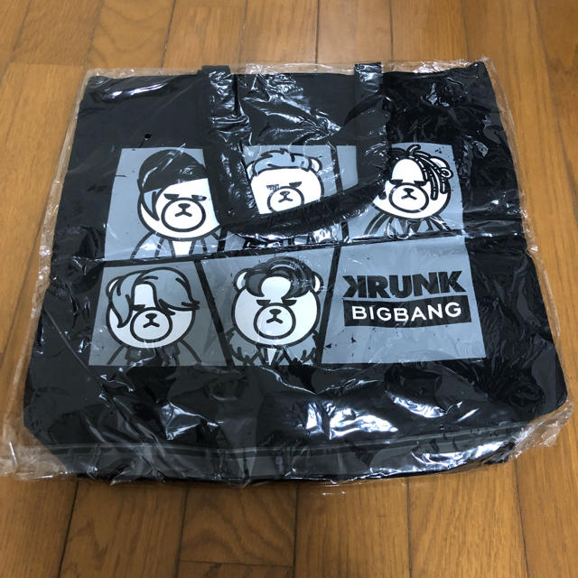 BIGBANG(ビッグバン)のBIGBANG KRUNK トートバック　大 エンタメ/ホビーのタレントグッズ(ミュージシャン)の商品写真