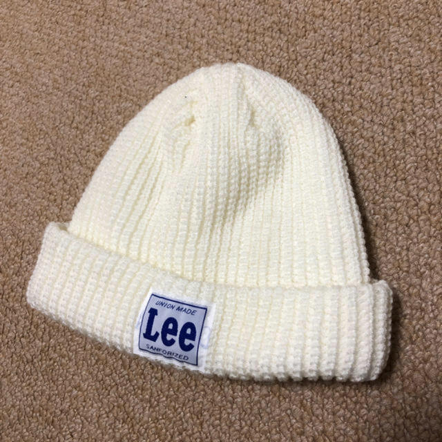 Lee(リー)の未使用　Lee ニット帽　ニットキャップ　白　リー　ホワイト　ベビー　キッズ キッズ/ベビー/マタニティのこども用ファッション小物(帽子)の商品写真