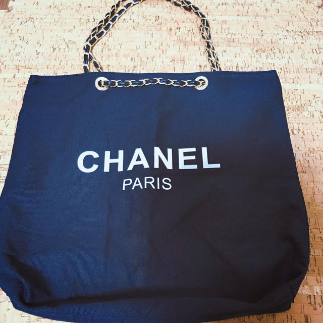 CHANEL(シャネル)のCHANEL ノベルティトートバッグ レディースのバッグ(トートバッグ)の商品写真