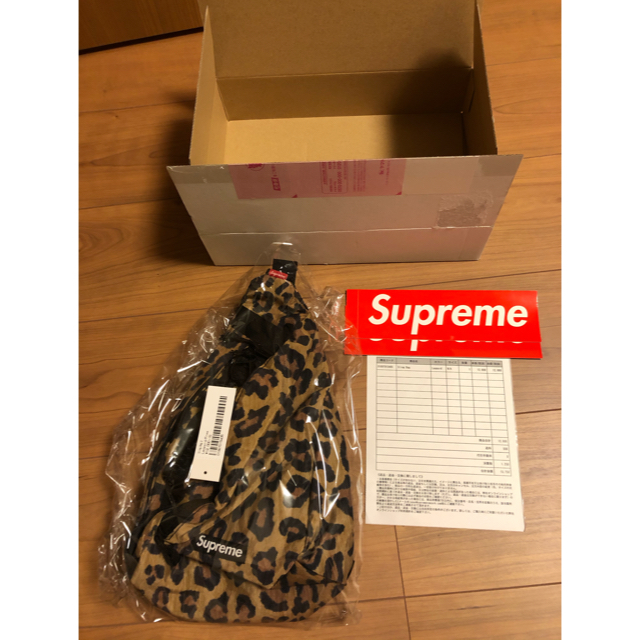 Supreme  Sling bag 3