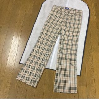 バーバリー(BURBERRY)のバーバリー　パンツ(カジュアルパンツ)