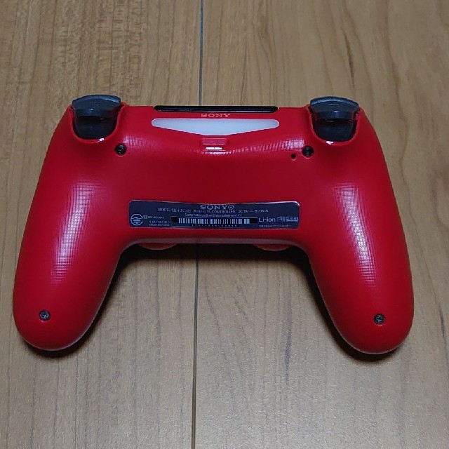 PlayStation4(プレイステーション4)のDUALSHOCK 4 レッド エンタメ/ホビーのゲームソフト/ゲーム機本体(その他)の商品写真