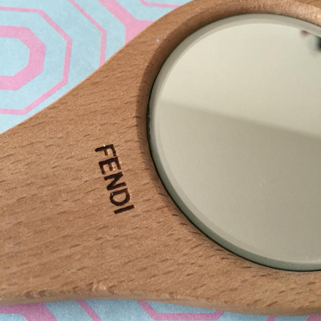 FENDI(フェンディ)のフェンディ♠︎ハンドミラー レディースのファッション小物(その他)の商品写真