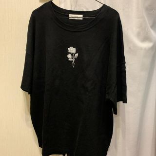 ADRER バラ刺繍Tシャツ(Tシャツ(半袖/袖なし))