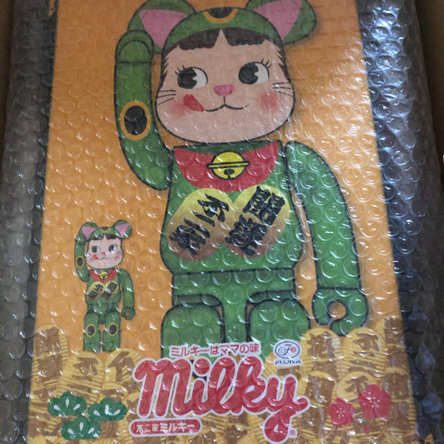 BE@RBRICK 招き猫　ぺこちゃん　蛍光グリーン　100%&400%