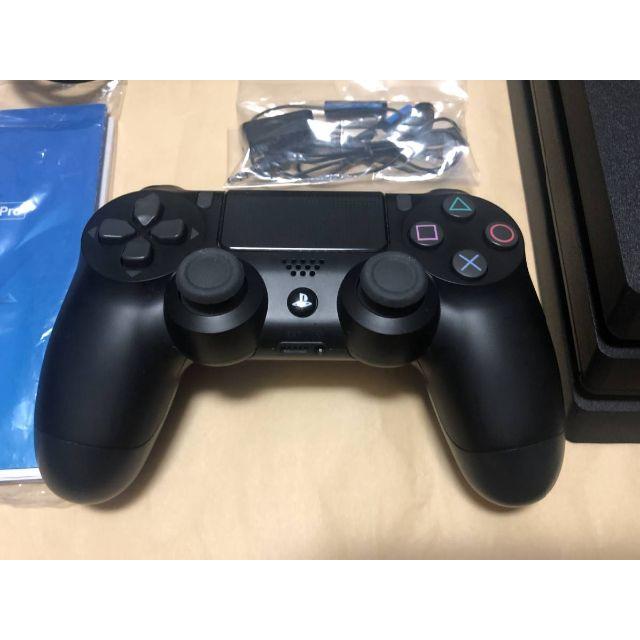 SONY(ソニー)のPlayStation 4 Pro プロ 1TB SSHD エンタメ/ホビーのゲームソフト/ゲーム機本体(家庭用ゲーム機本体)の商品写真