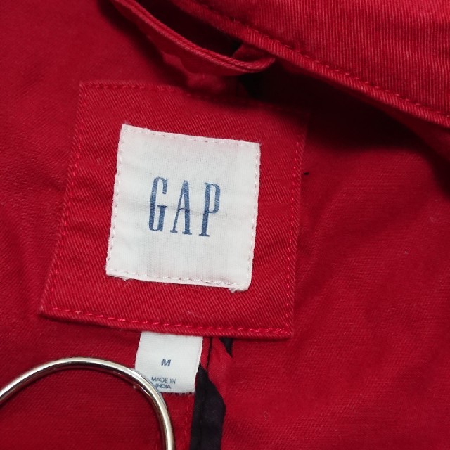 GAP(ギャップ)のgapポケット沢山の真っ赤な綿ジャケット レディースのジャケット/アウター(ミリタリージャケット)の商品写真